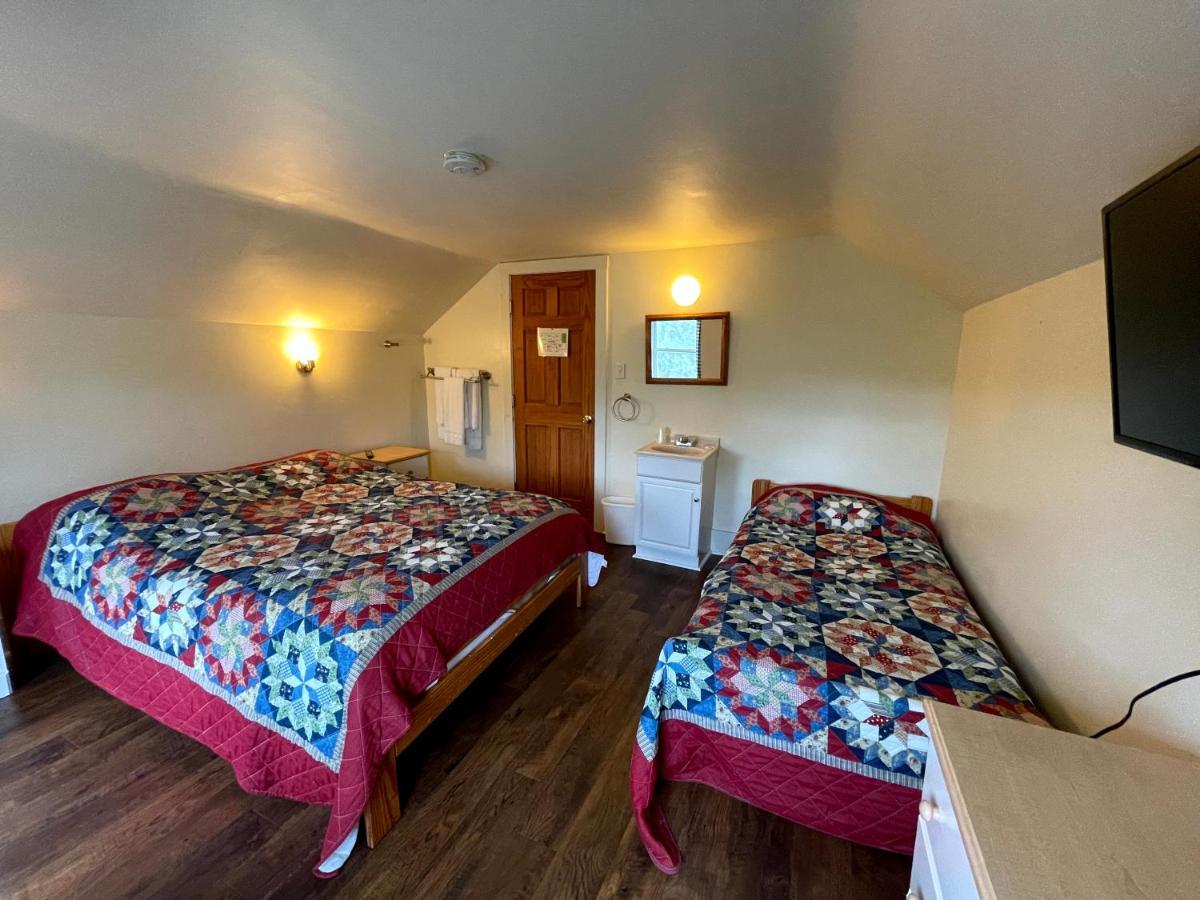 The Riverside Inn Stowe Εξωτερικό φωτογραφία